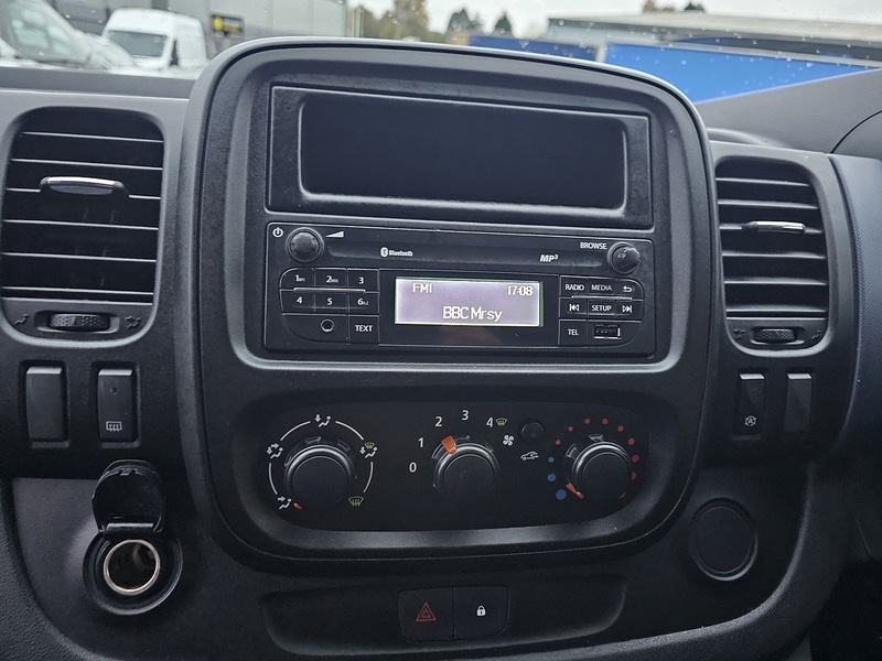 Used Vauxhall Vivaro 2015 for sale - 76502846: Photo 40