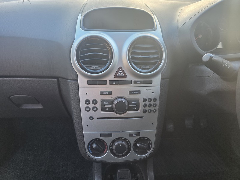 Used Vauxhall Corsa 2014 for sale - 77616008: Photo 34