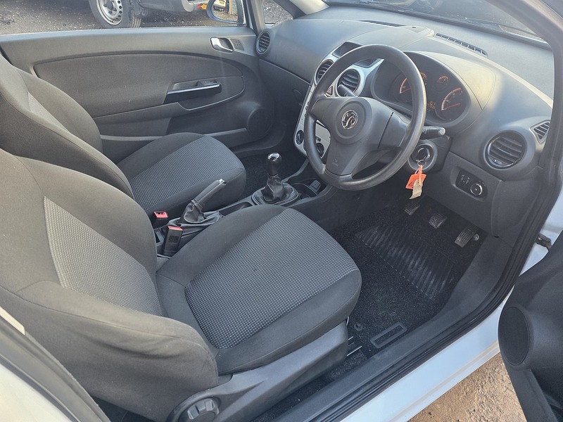 Used Vauxhall Corsa 2014 for sale - 77616008: Photo 37