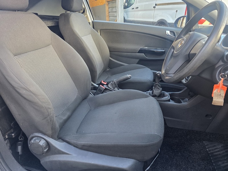 Used Vauxhall Corsa 2014 for sale - 77616008: Photo 38