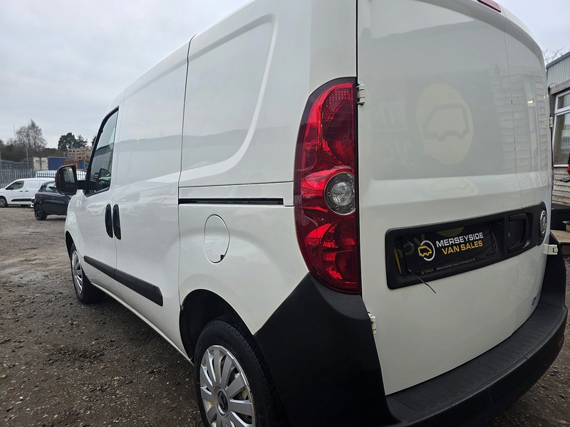 Used Vauxhall Combo 2017 for sale - 77056494: Photo 12