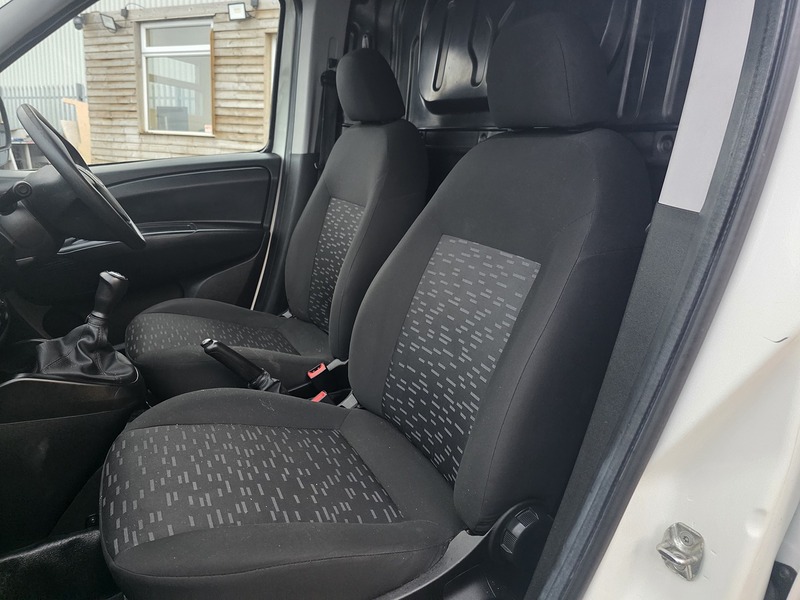 Used Vauxhall Combo 2017 for sale - 77056494: Photo 25