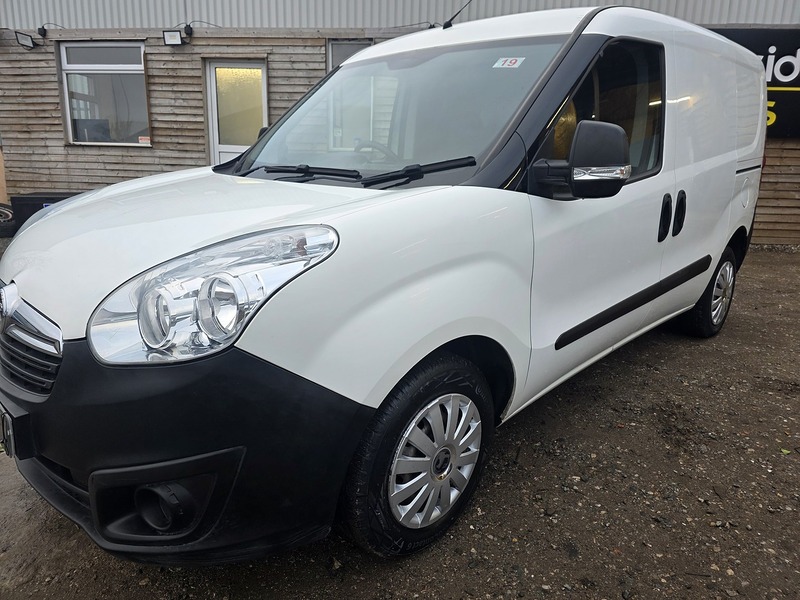 Used Vauxhall Combo 2017 for sale - 77056494: Photo 4