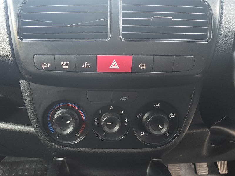 Used Vauxhall Combo 2017 for sale - 77056494: Photo 40