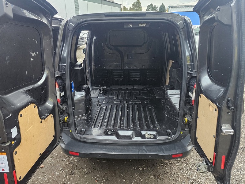 Used Ford Transit Courier 2020 for sale - 76362699: Photo 23