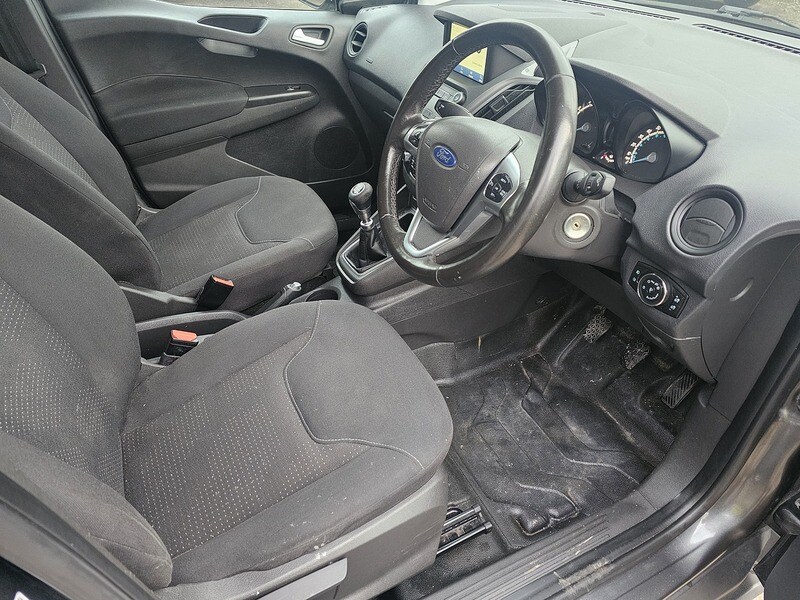 Used Ford Transit Courier 2020 for sale - 76362699: Photo 38