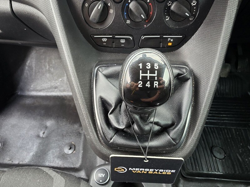 Used Ford Transit Connect for sale - 78118517: Photo 21