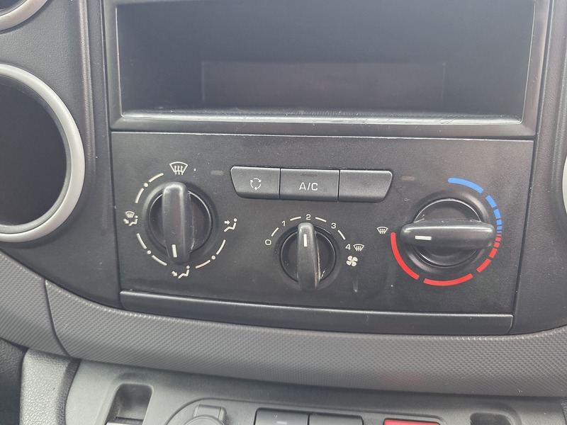 Used Peugeot Partner 2019 for sale - 77577915: Photo 48