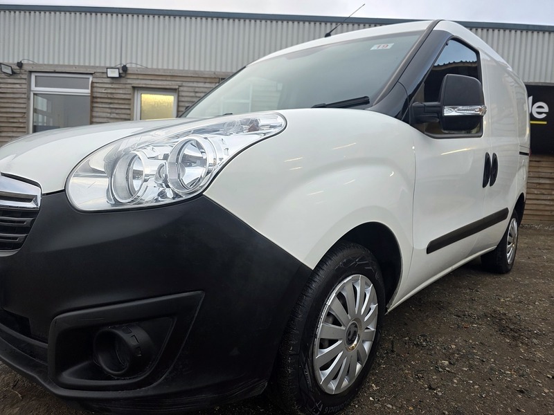 Used Vauxhall Combo 2017 for sale - 78052999: Photo 15