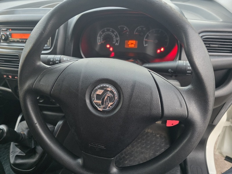 Used Vauxhall Combo 2017 for sale - 78052999: Photo 38