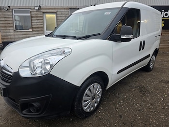 Used Vauxhall Combo 2017 for sale - 78052999: Photo