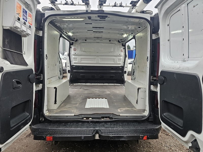 Used Vauxhall Vivaro 2016 for sale - 76505620: Photo 22