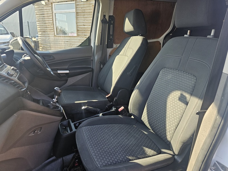 Used Ford Transit Connect 2018 for sale - 74328351: Photo 38