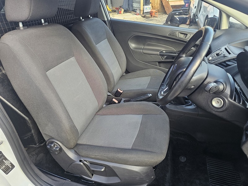 Used Ford Fiesta Van 2014 for sale - 76006716: Photo 34