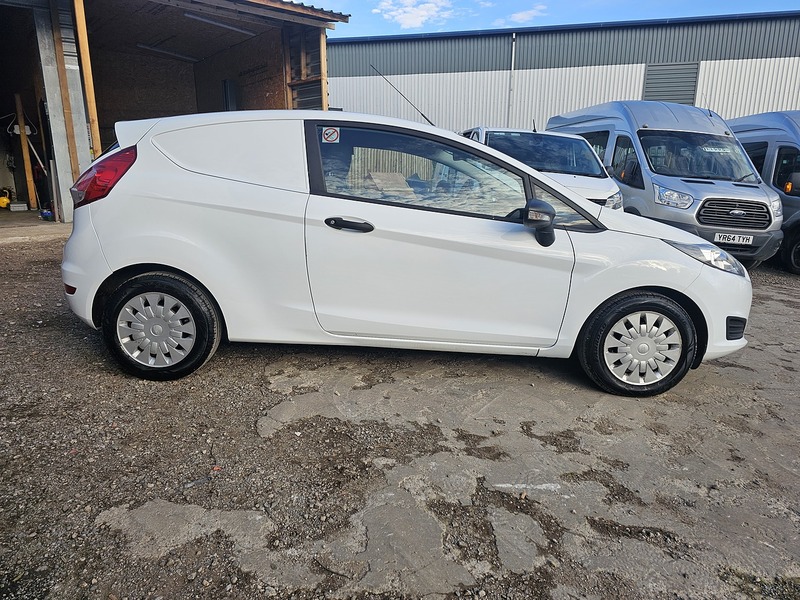 Used Ford Fiesta Van 2014 for sale - 76006716: Photo 8