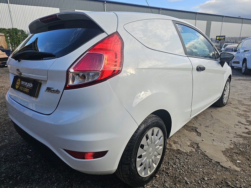 Used Ford Fiesta Van 2014 for sale - 76006716: Photo 9