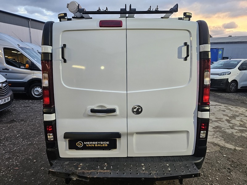 Used Vauxhall Vivaro 2018 for sale - 76705621: Photo 11