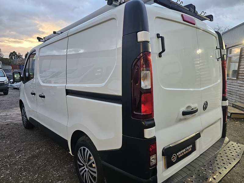 Used Vauxhall Vivaro 2018 for sale - 76705621: Photo 12