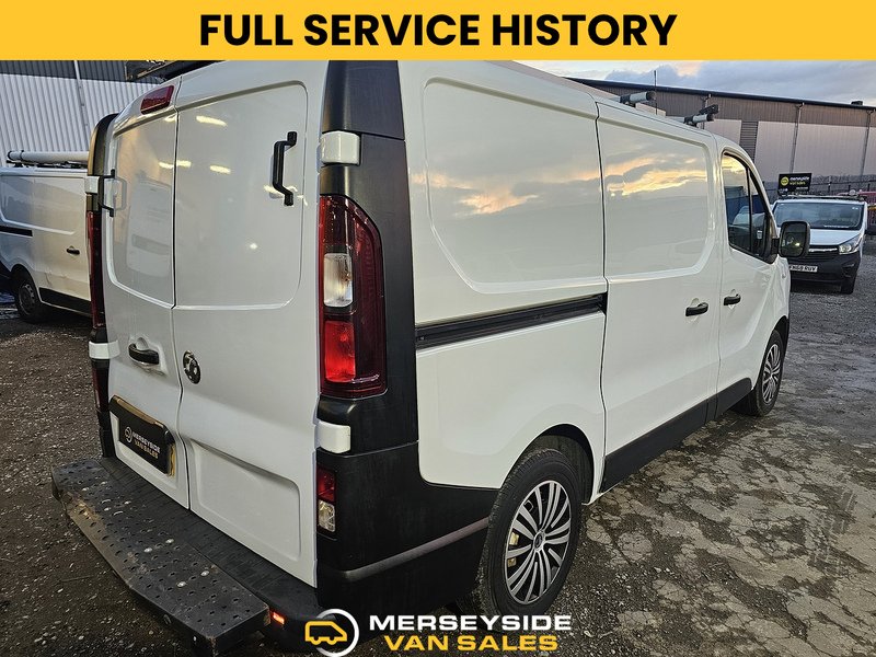 Used Vauxhall Vivaro 2018 for sale - 76705621: Photo 2