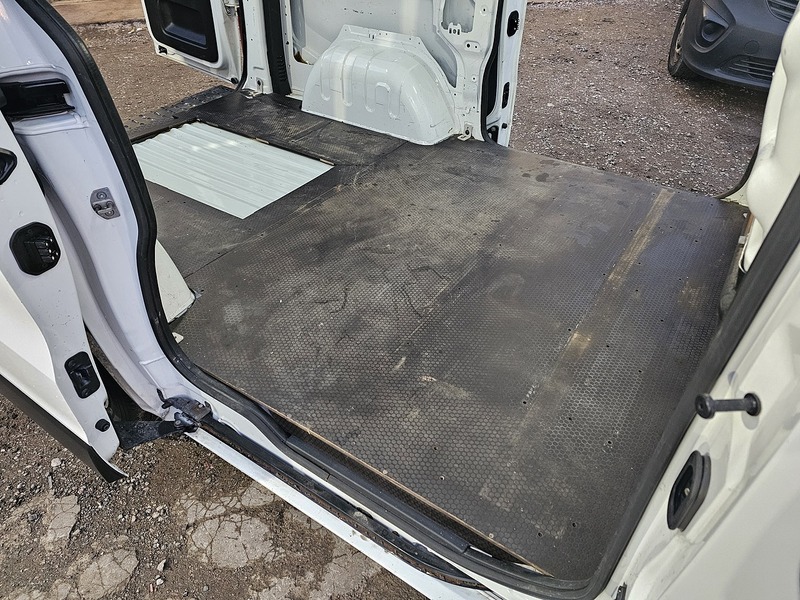 Used Vauxhall Vivaro 2018 for sale - 76705621: Photo 28