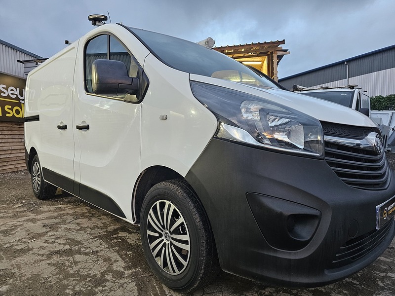 Used Vauxhall Vivaro 2018 for sale - 76705621: Photo 7