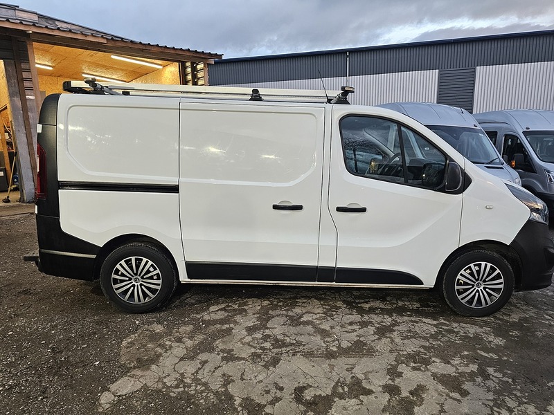 Used Vauxhall Vivaro 2018 for sale - 76705621: Photo 8