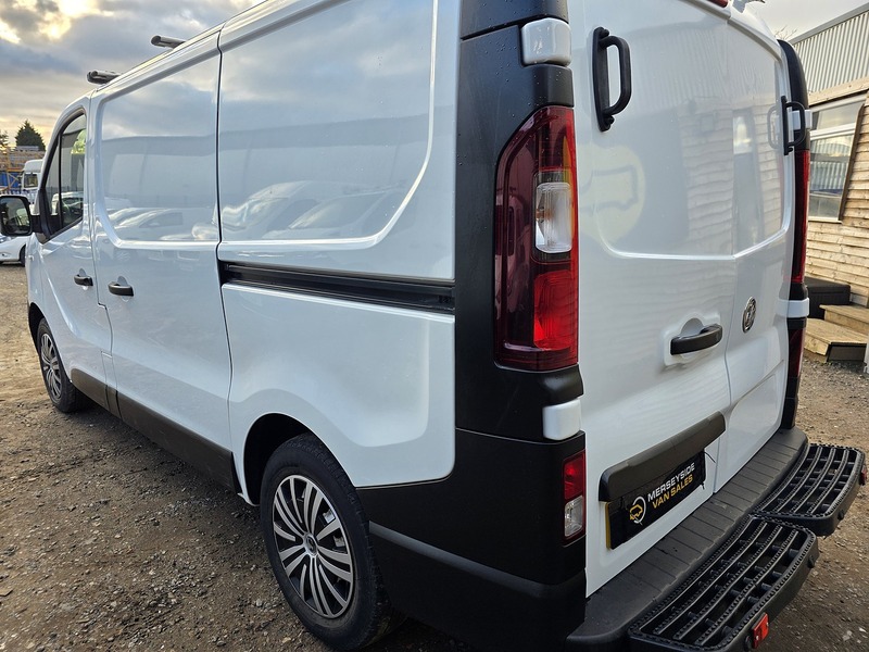 Used Vauxhall Vivaro 2018 for sale - 77056493: Photo 11