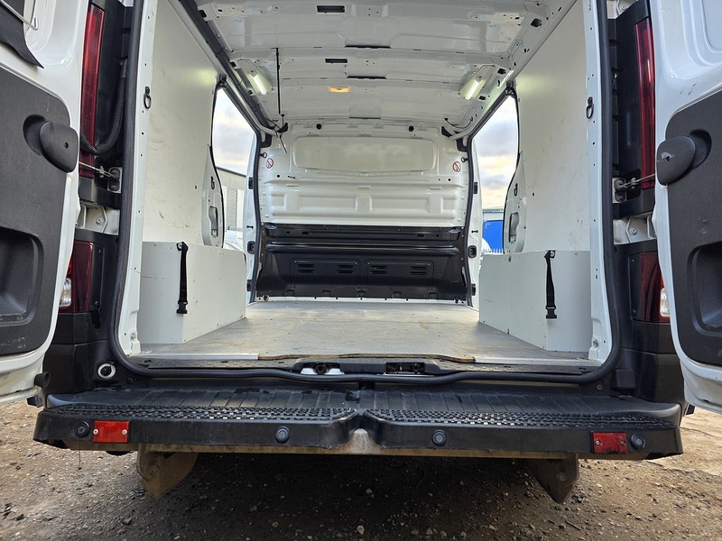 Used Vauxhall Vivaro 2018 for sale - 77056493: Photo 24