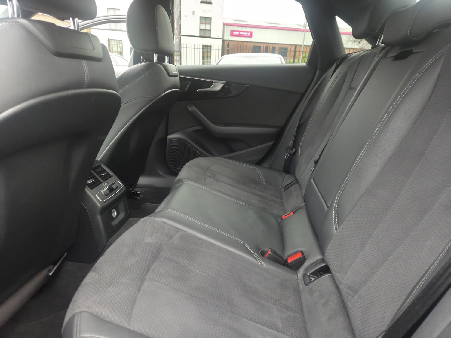 Used Audi A4 2023 for sale - 76666131: Photo 14