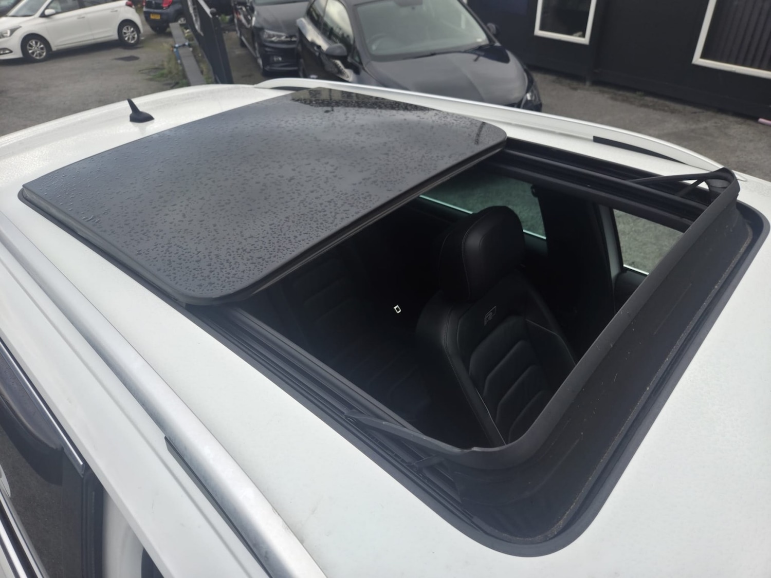 Used Volkswagen Tiguan 2019 for sale - 76225209: Photo 10