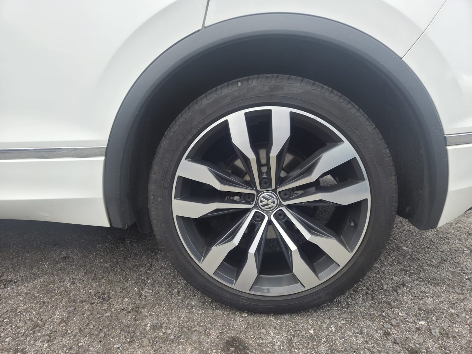 Used Volkswagen Tiguan 2019 for sale - 76225209: Photo 29