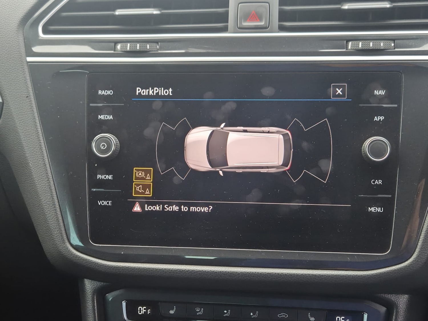 Used Volkswagen Tiguan 2019 for sale - 76225209: Photo 35