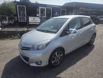 Used Toyota Yaris 2013 for sale - 75349338: Photo