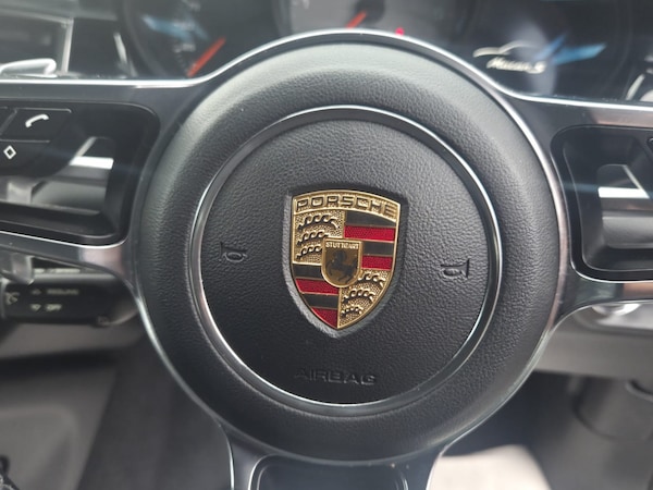 Used Porsche Macan 2015 for sale - 76257674: Photo 24