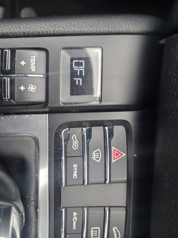Used Porsche Macan 2015 for sale - 76257674: Photo 44