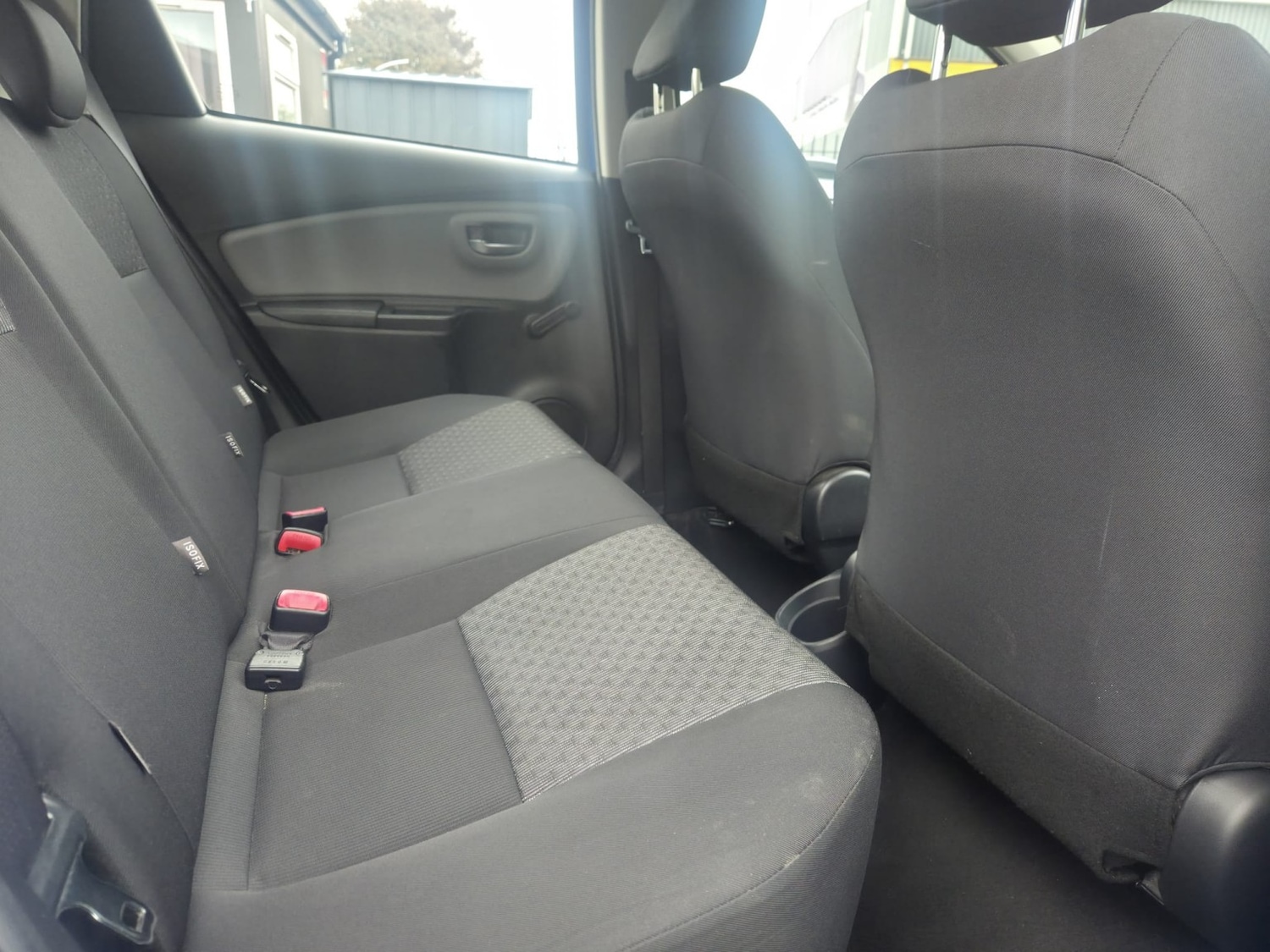 Used Toyota Yaris 2015 for sale - 76211839: Photo 14