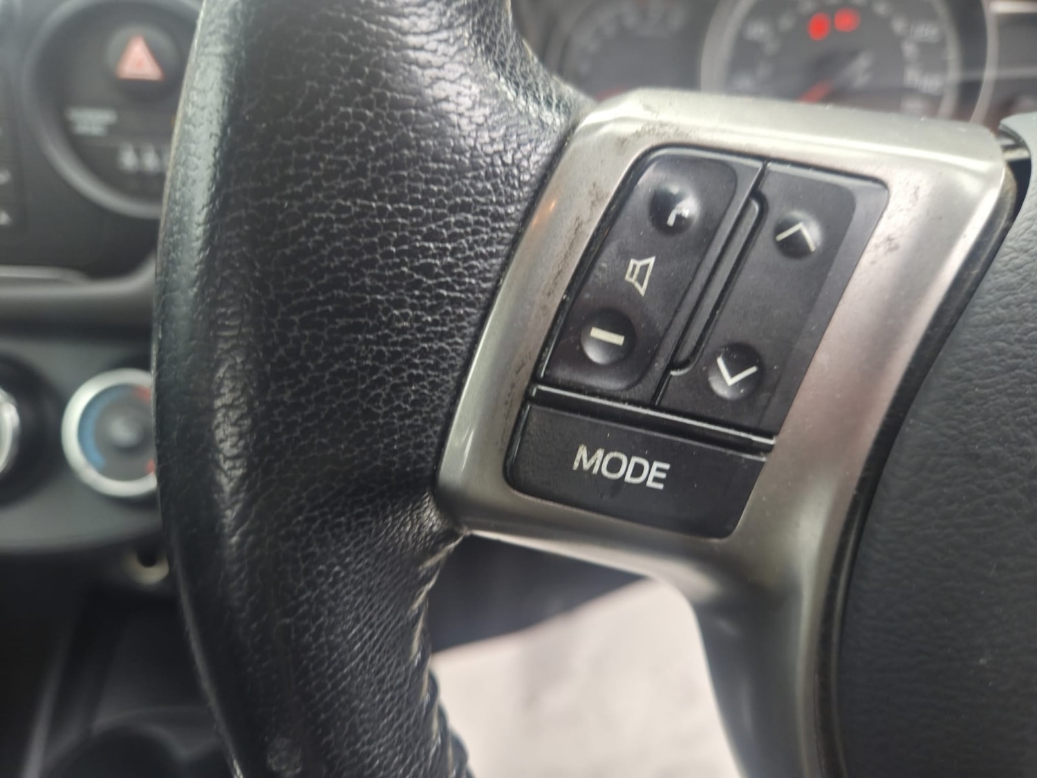 Used Toyota Yaris 2015 for sale - 76211839: Photo 18