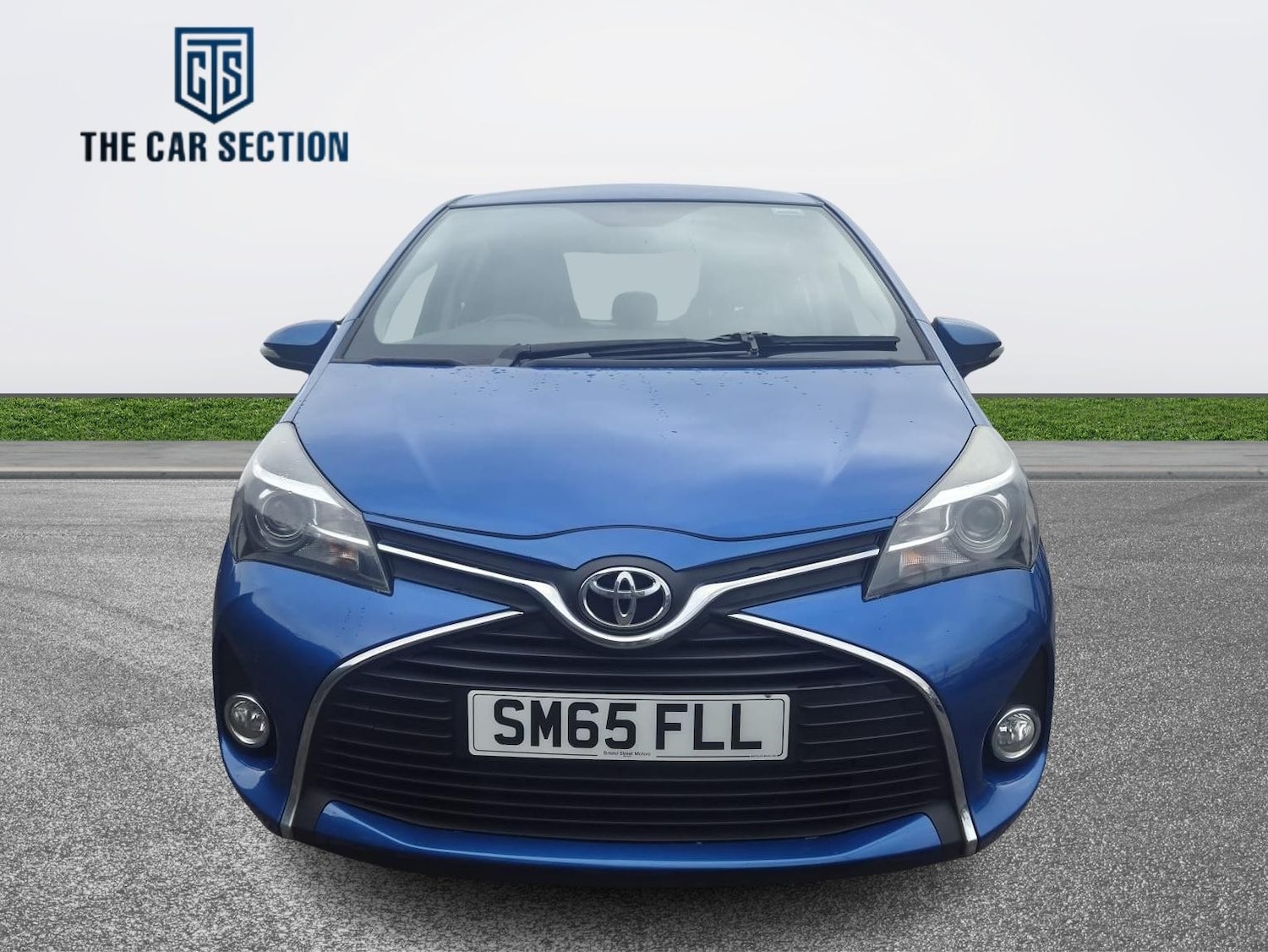 Used Toyota Yaris 2015 for sale - 76211839: Photo 2