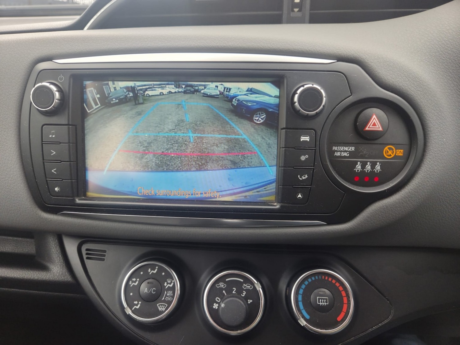 Used Toyota Yaris 2015 for sale - 76211839: Photo 20