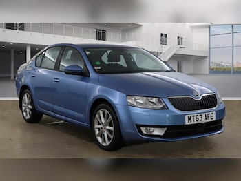 2013 - 1.6 TDI Elegance 5-Door