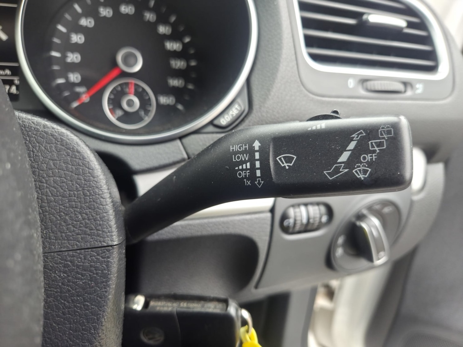 Used Volkswagen Golf 2012 for sale - 76358070: Photo 19
