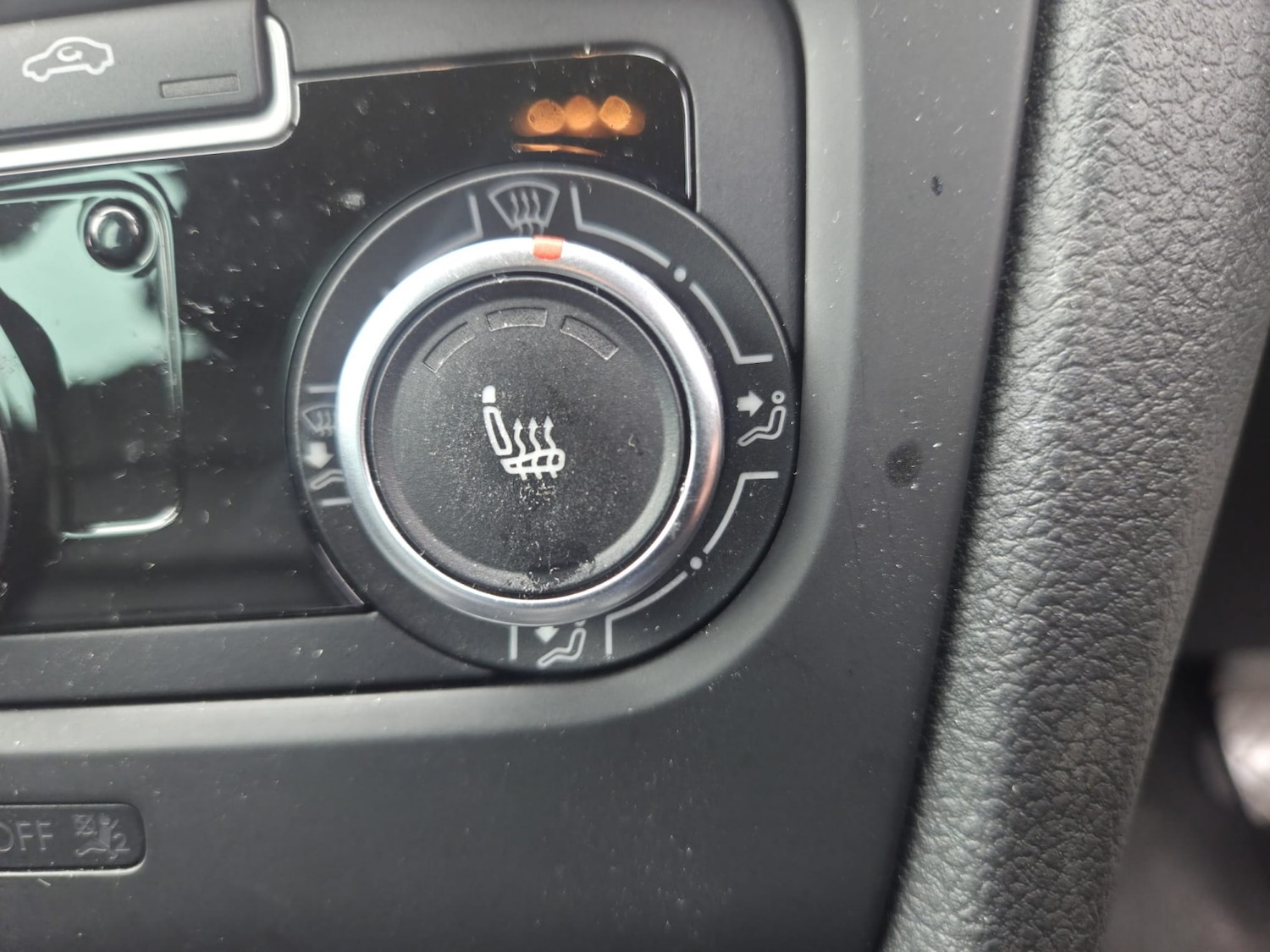 Used Volkswagen Golf 2012 for sale - 76358070: Photo 22