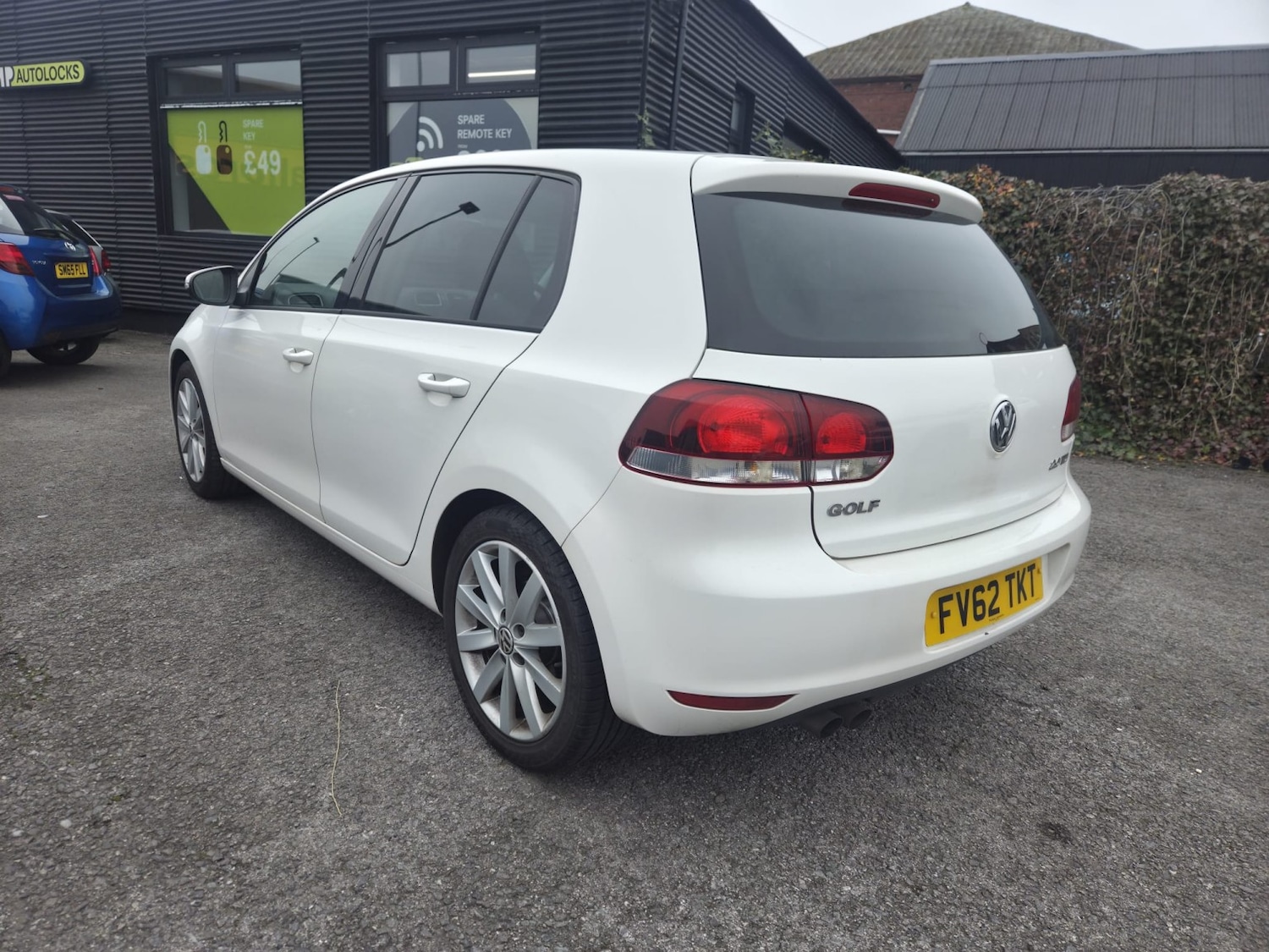 Used Volkswagen Golf 2012 for sale - 76358070: Photo 5