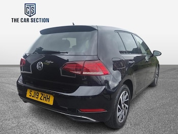 Used Volkswagen Golf 2019 for sale - 75342818: Photo