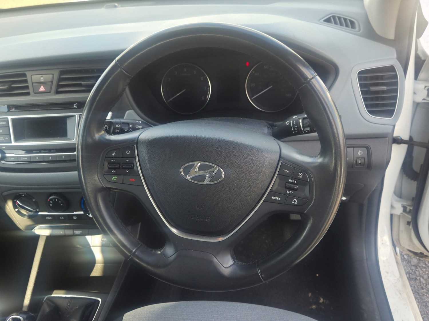 Used Hyundai i20 2016 for sale - 76211841: Photo 10