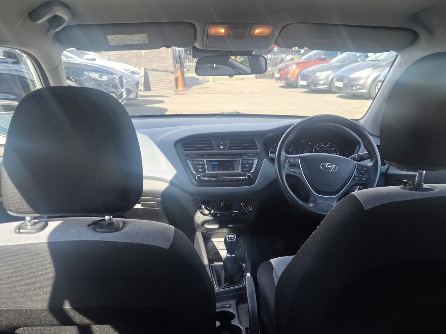 Used Hyundai i20 2016 for sale - 76211841: Photo 11