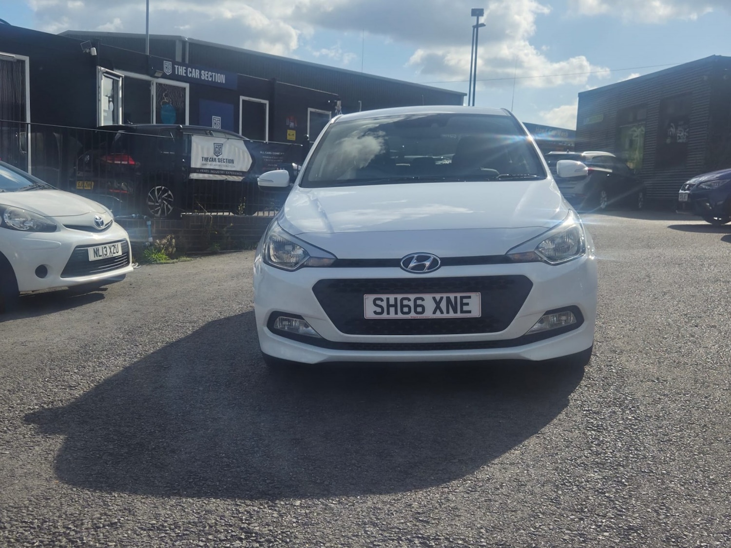 Used Hyundai i20 2016 for sale - 76211841: Photo 2