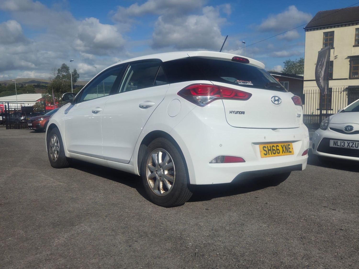 Used Hyundai i20 2016 for sale - 76211841: Photo 5