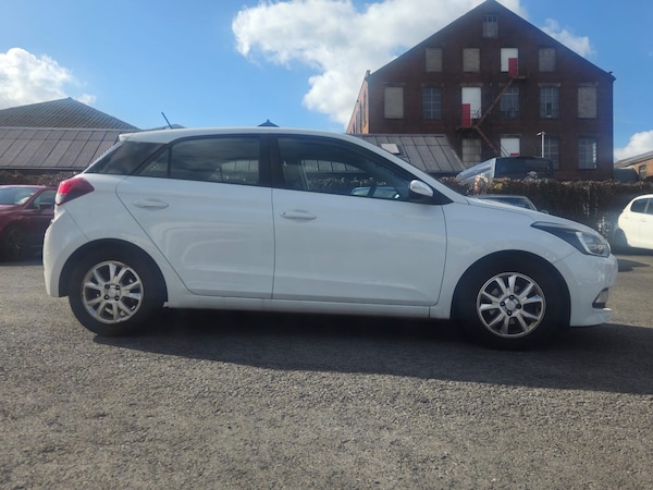 Used Hyundai i20 2016 for sale - 76211841: Photo 8