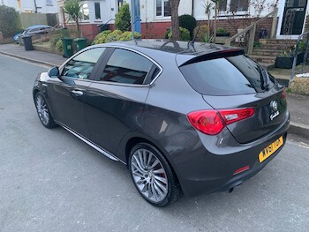 Used Alfa Romeo Giulietta 2011 for sale - 77826608: Photo